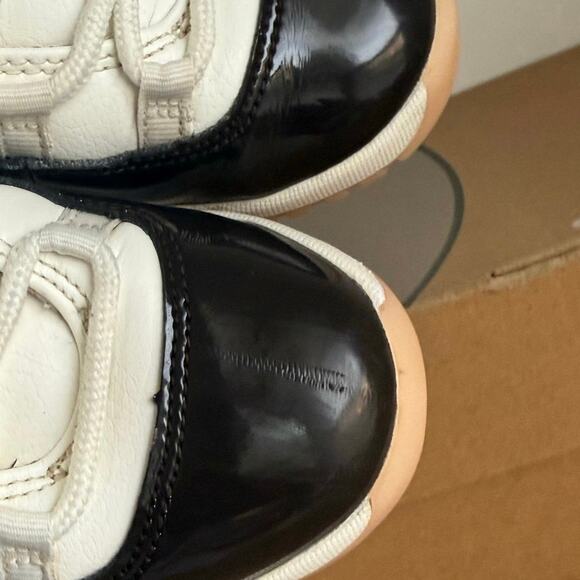 Nike Air Jordan 11 Retro ‘Neapolitan Brown’ Kids Sneakers- SZ 1.5 Y - Picture 11 of 13